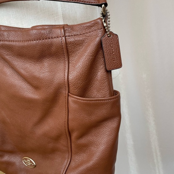 Coach Chicago Gallery brown leather Hobo crossbody Shoulder Bag excellent cond - Picture 2 of 16